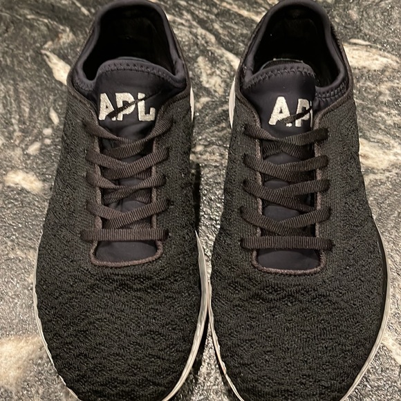 Womens APL Techloom Phantom athletic shoe/sneaker in size 8.5 - Picture 4 of 5